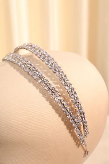 Tiara Romantic